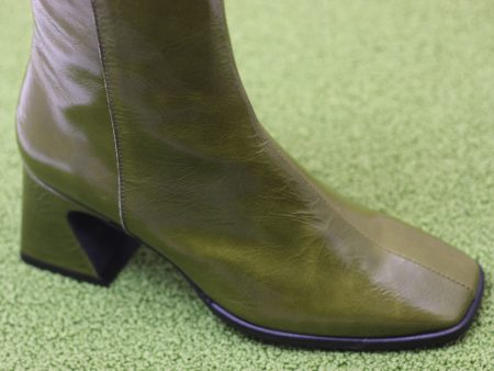 Women s Taffy Boot - Olive Patent Leather Online now