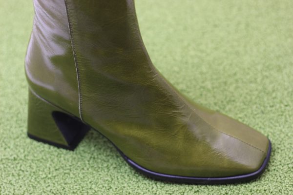 Women s Taffy Boot - Olive Patent Leather Online now